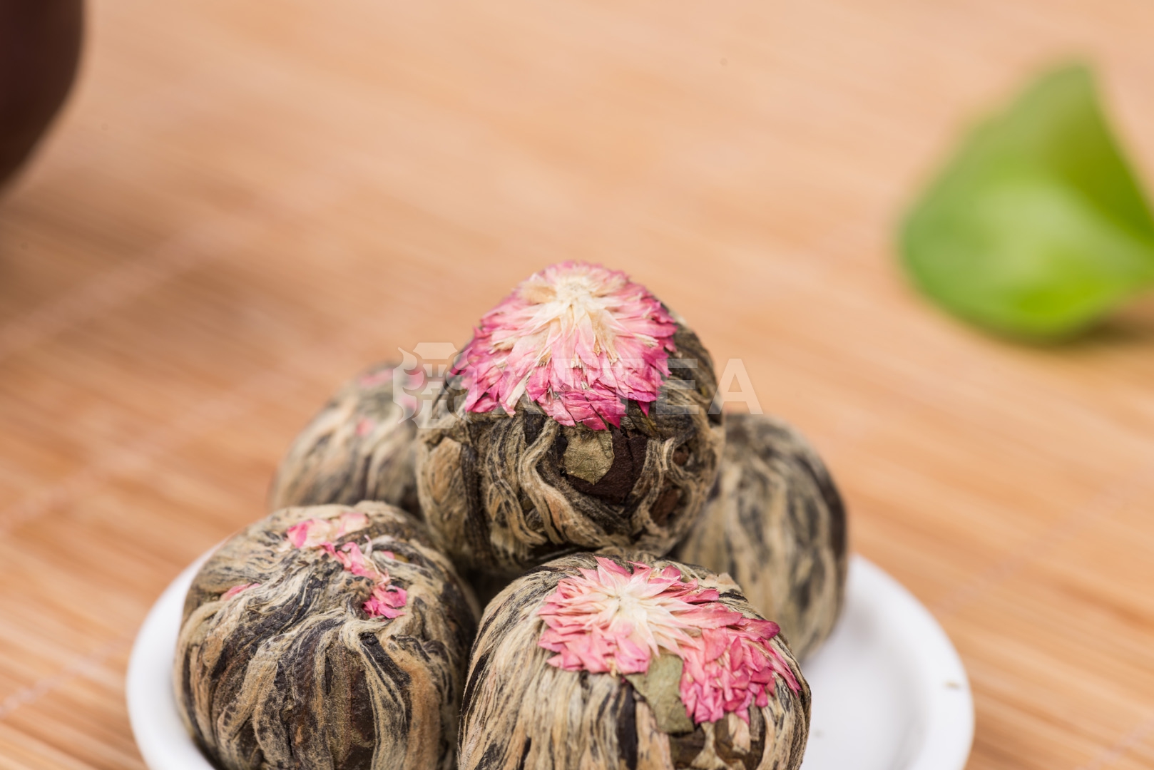 Blooming Tea Gomphrena Lychee